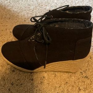 Toms Wedge Bootie